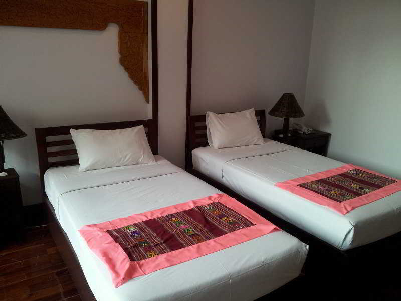 Sengtawan Riverside Hotel Виентиане Екстериор снимка