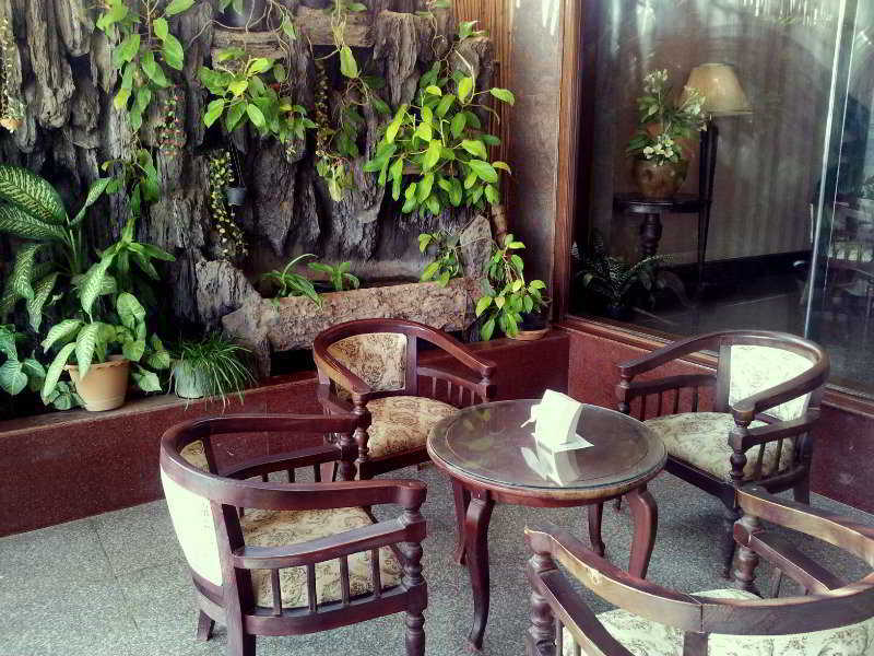 Sengtawan Riverside Hotel Виентиане Екстериор снимка