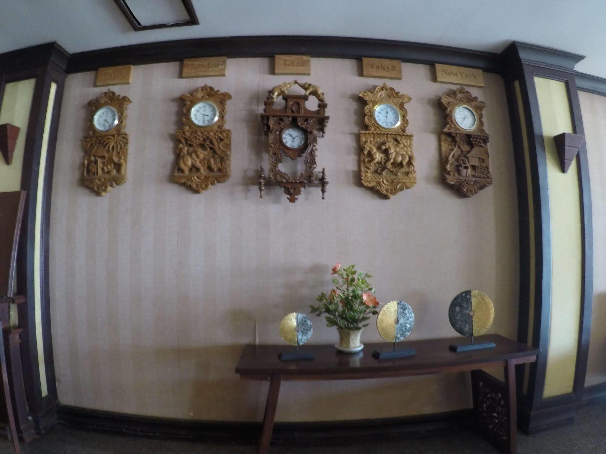 Sengtawan Riverside Hotel Виентиане Екстериор снимка