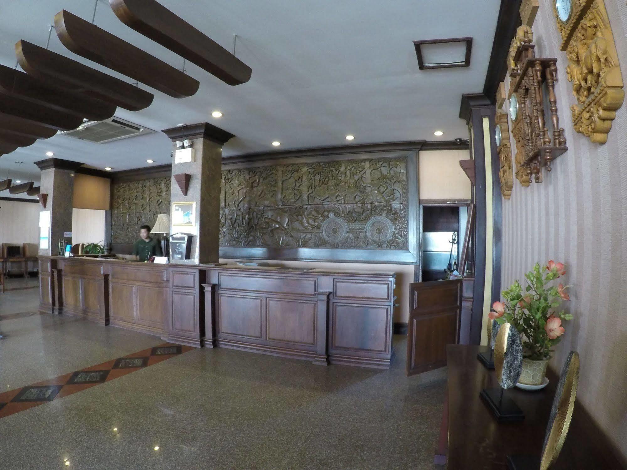 Sengtawan Riverside Hotel Виентиане Екстериор снимка
