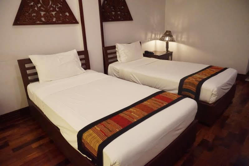 Sengtawan Riverside Hotel Виентиане Екстериор снимка